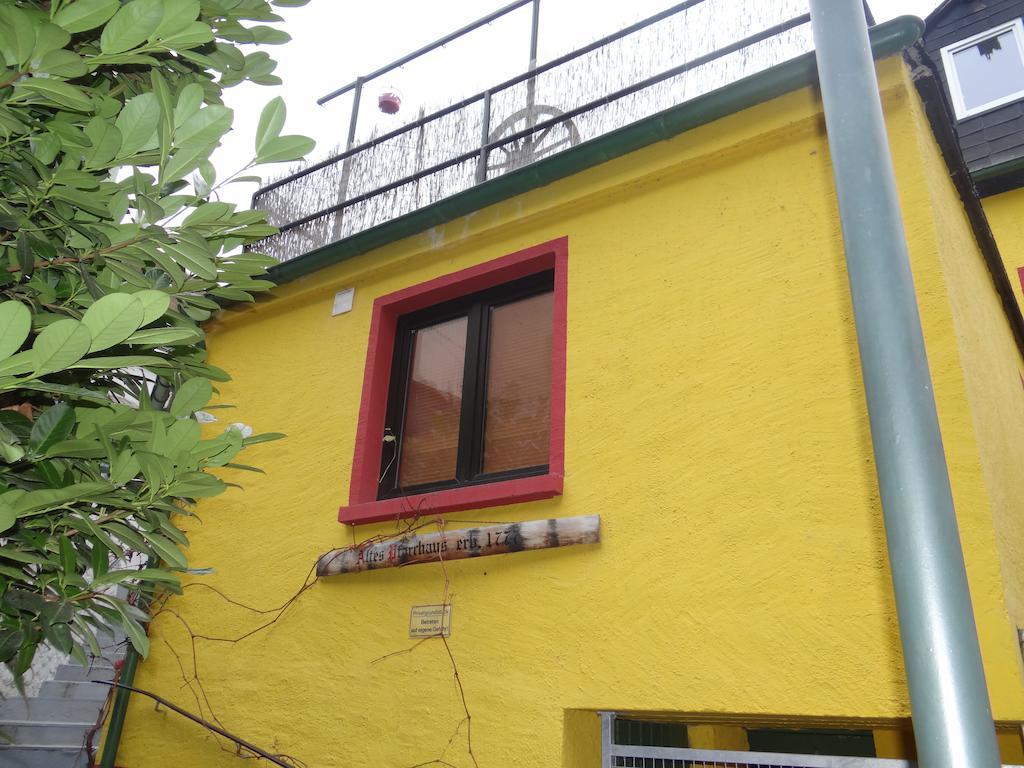 Haus Am Bachgasse - Haus Von 1777 Mit Sauna ツェル・アン・デル・モーゼル エクステリア 写真