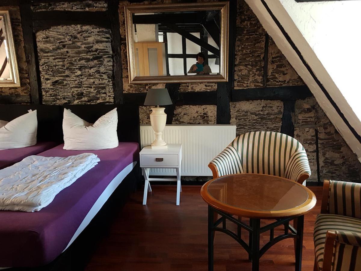 Haus Am Bachgasse - Haus Von 1777 Mit Sauna ツェル・アン・デル・モーゼル エクステリア 写真